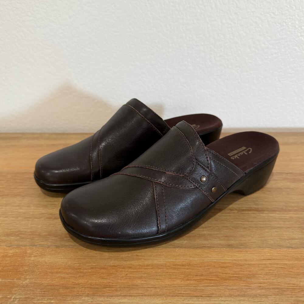 Clarks Dark Brown Leather Slip-On Round Toe Mules Clogs Women's Size 7.5